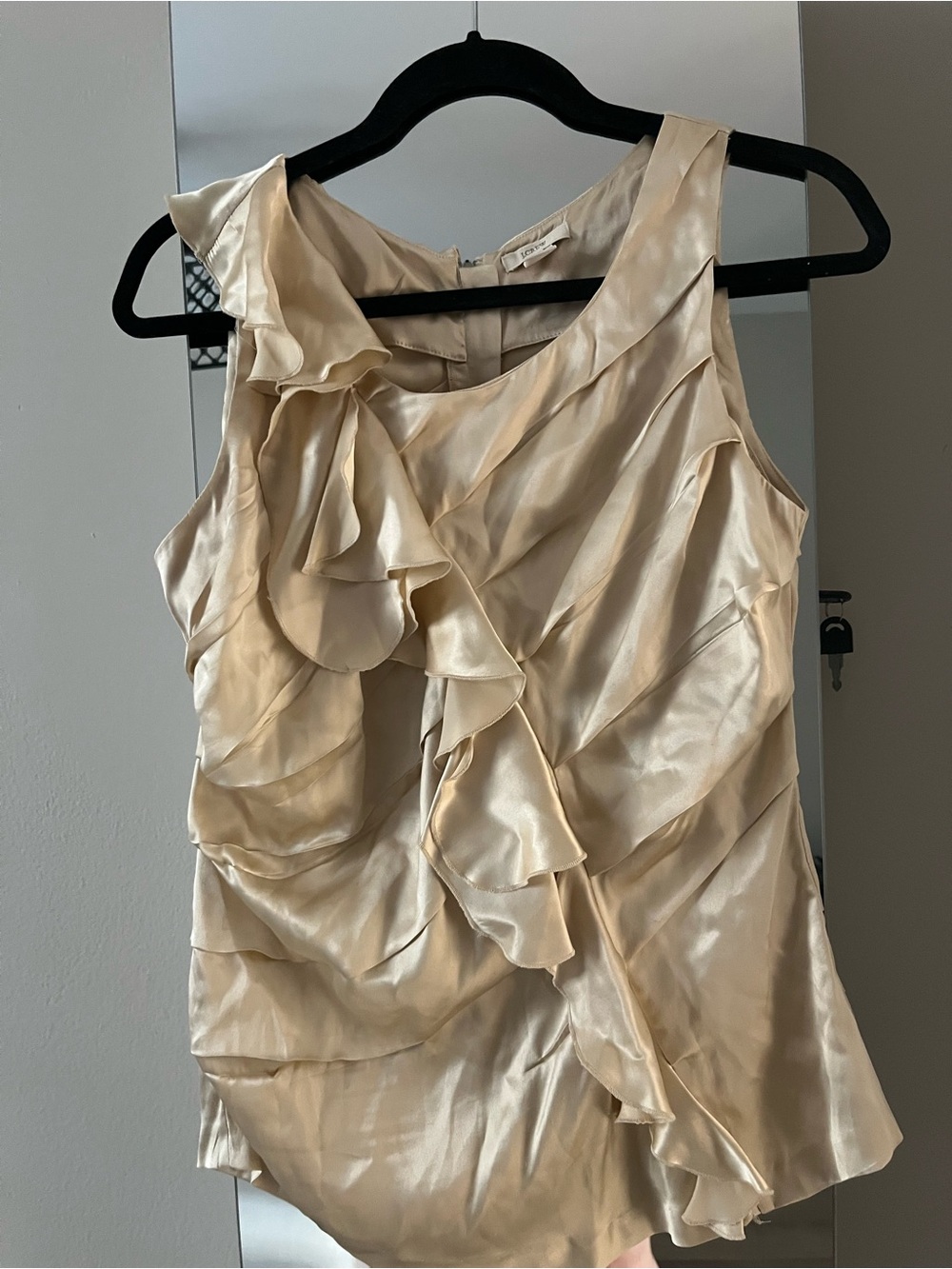 Vintage J. Crew 100% silk Ruffle Shell Top in Creme